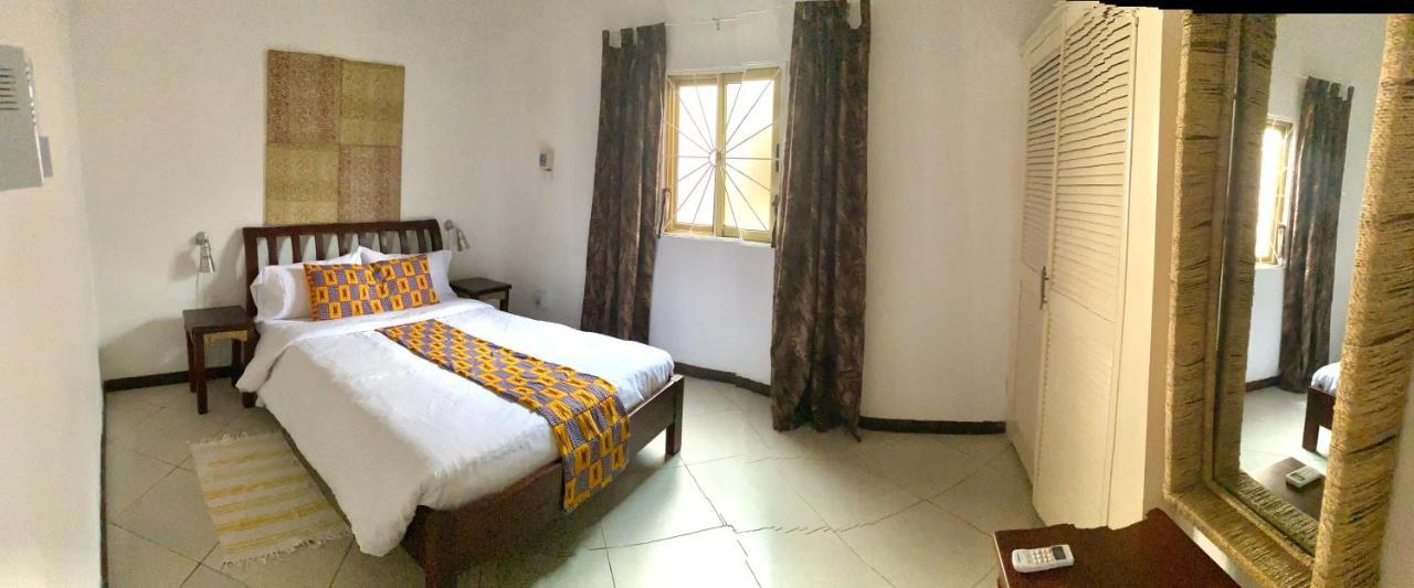 Laparadiseinn Accra Luaran gambar