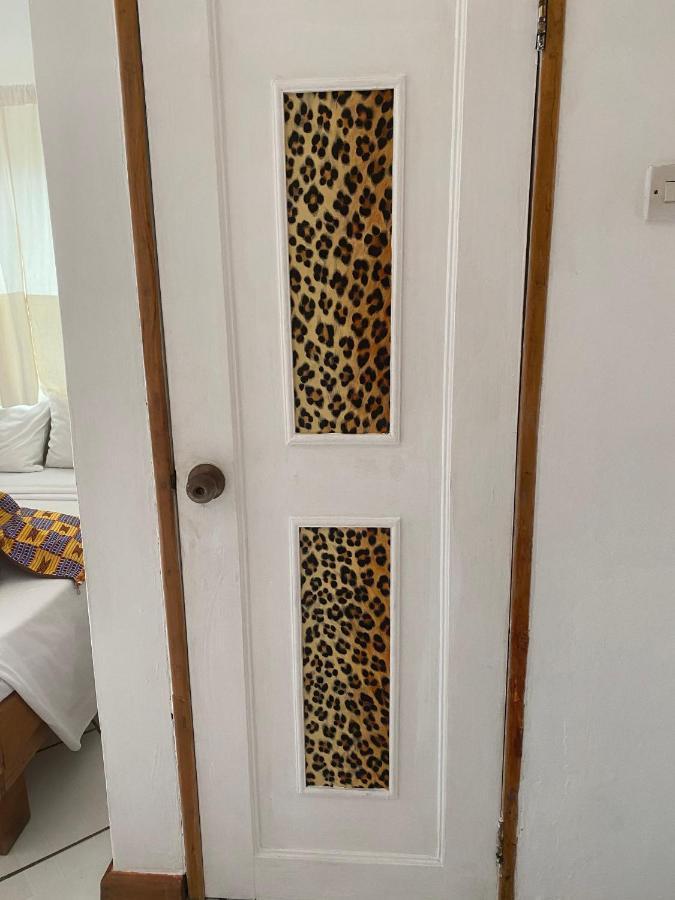Laparadiseinn Accra Luaran gambar