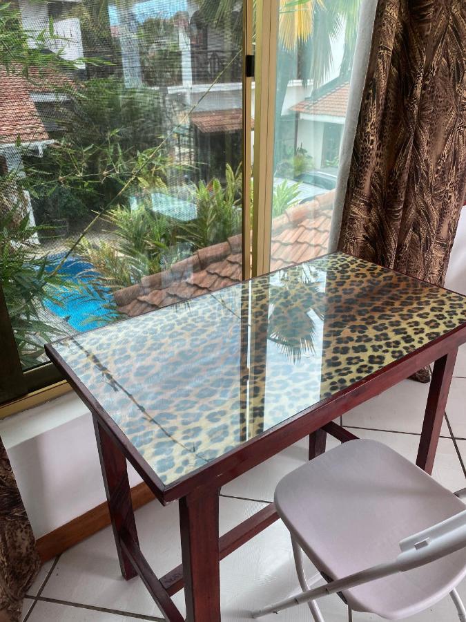 Laparadiseinn Accra Luaran gambar