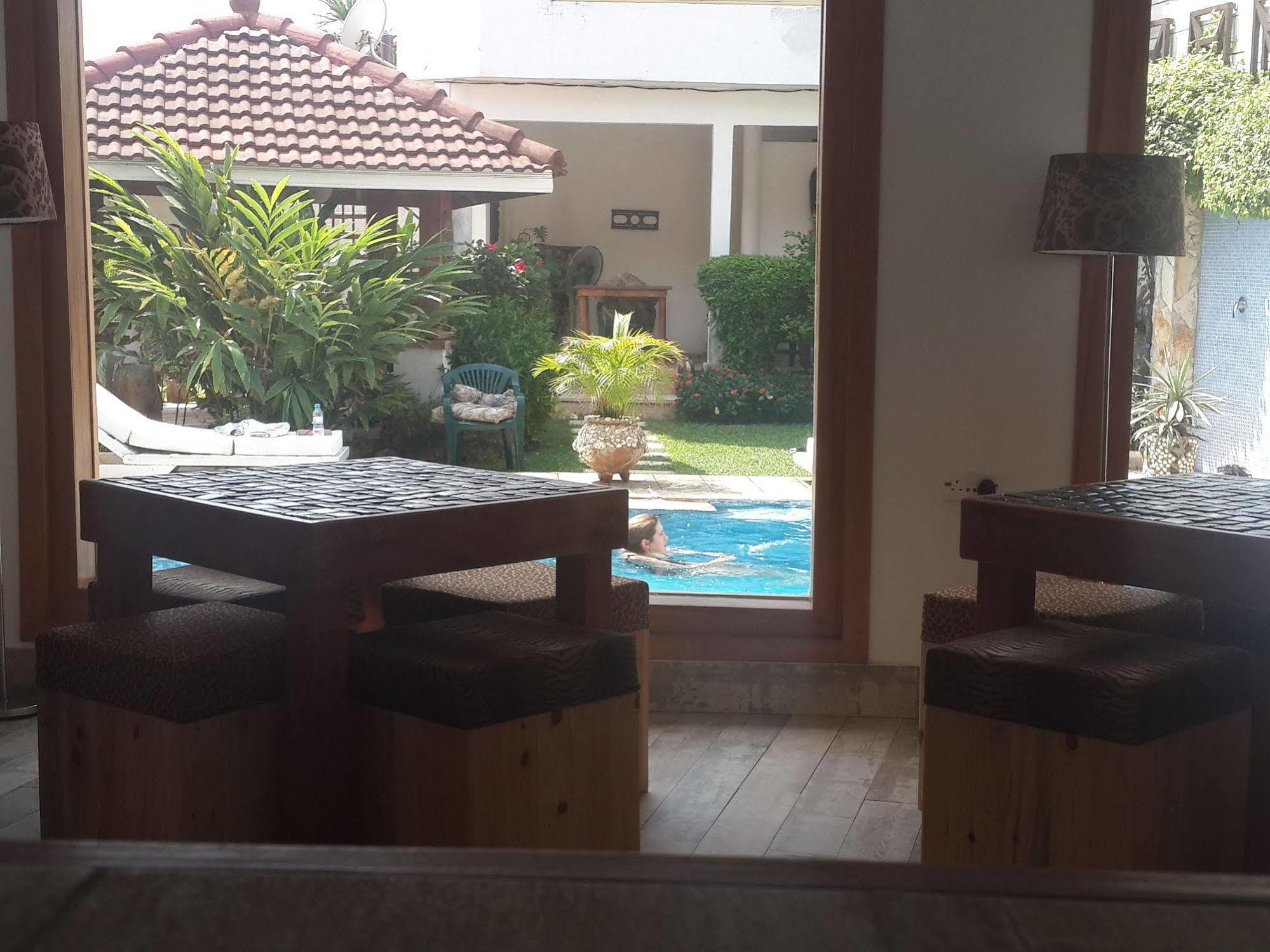 Laparadiseinn Accra Luaran gambar