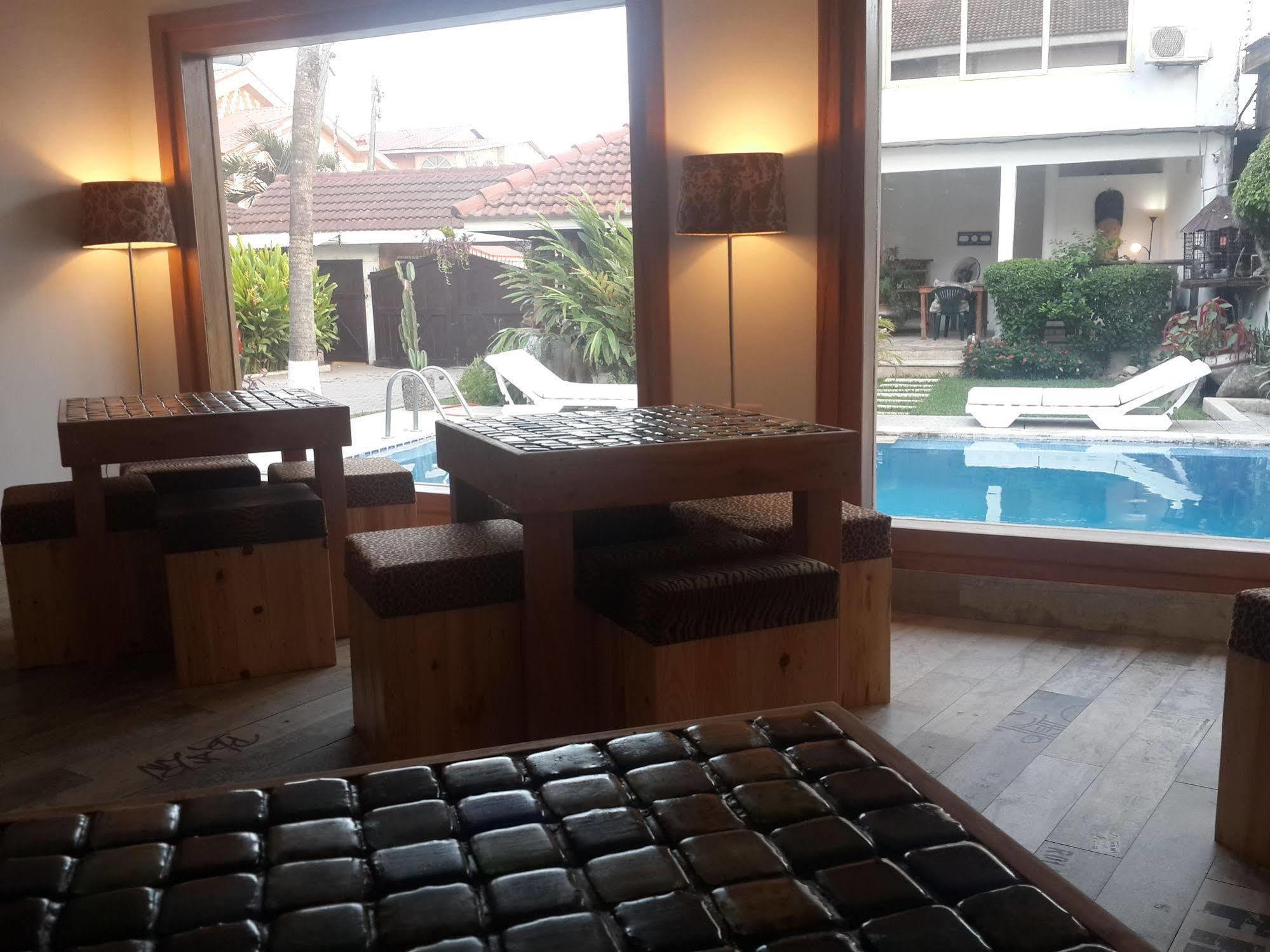 Laparadiseinn Accra Luaran gambar