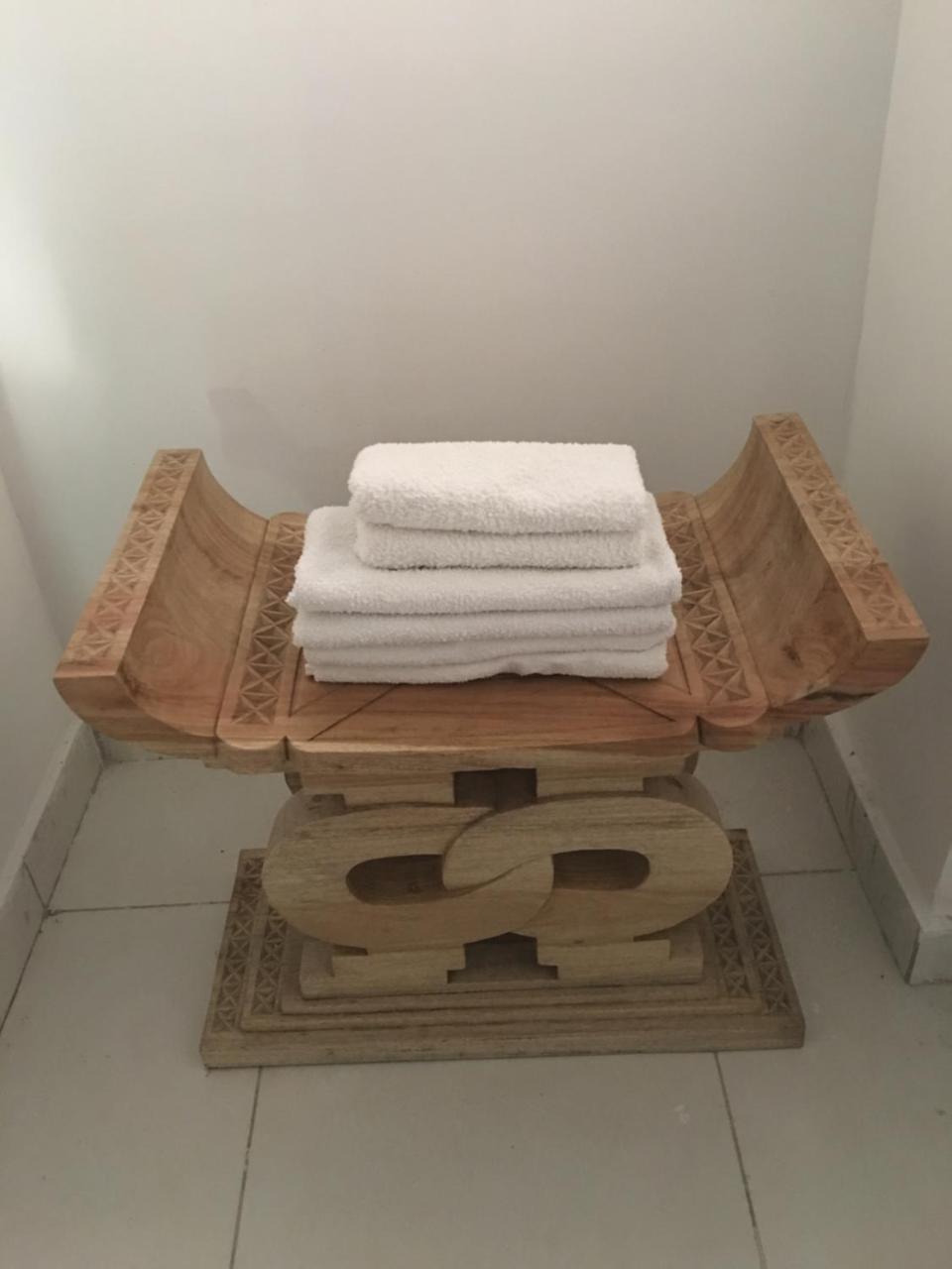 Laparadiseinn Accra Luaran gambar